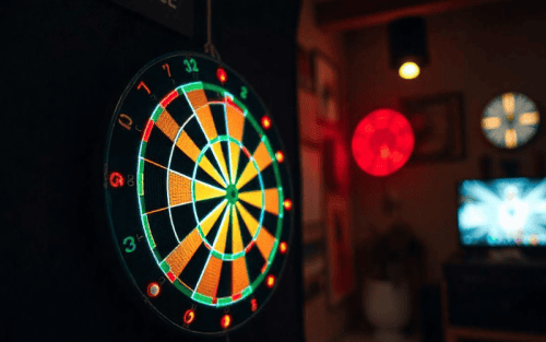 Dartboard mit LED Test: Die 5 besten (Bestenliste)